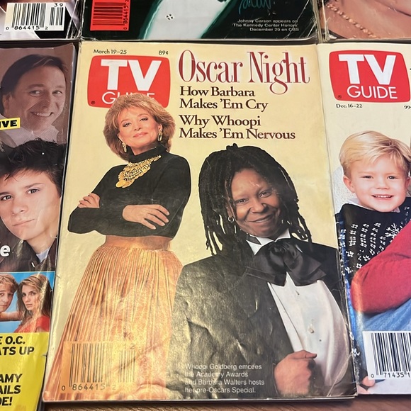 8 TV Guide Magazine - Picture 7 of 14